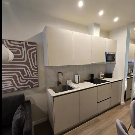 Apartament Lhome Puerta Osario Sewilla